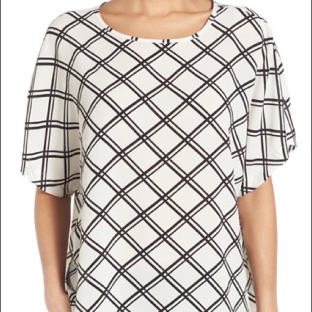 Bobeau Cream and Black Geometric Plaid Shirt Sleeve Blouse